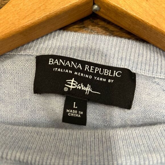 Banana Republic Italian Merino Yarn Crewneck Sweater Size Large - Picture 2 of 11